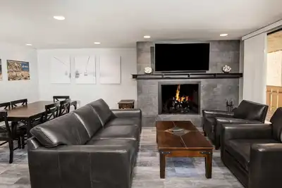 Image de Endroit récemment rénové à Vail! Promenade aux magasins, restaurants et navette gratuite