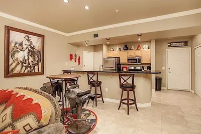 Image de Cowboy House Luxueux condo 3 Br / piscine Com / Grayhawk / Scottsdale