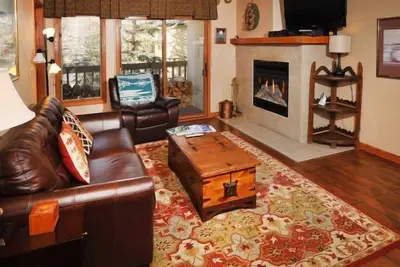 Image de Ski-In / Ski-Out Condominium Townsend Place - Beaver Creek