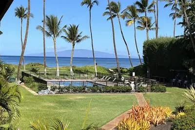 Image de Waiohuli Beach Hale # D-214 Complexe en bord de mer, vue sur le jardin 1Bd / 1Ba, pour 4 personnes