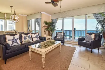 Image de Escapade en bord de mer avec balcon privé au cœur de Destin!