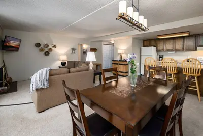 Image de Trails End 507 Ski-in / Ski-out Condo Downtown Breckenridge