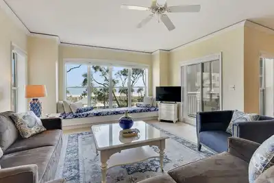 Image de Économisez 750 $ sur le bas taux d'hiver! ! villa en bord de mer! !