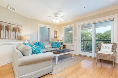 Image de Brass Rail 317: 3 Br / 2. Condo 5 Ba à Tybee Island, pour 8 personnes