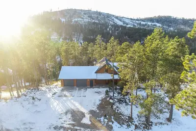 Image de Spacieuse propriété de Deer Mountain et sentiers de motoneige / Vtt!
