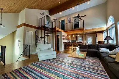 Image de Appartement de luxe à Slopeside Ski Domaine Le Ski Off Grand Piste de ski de l'Est