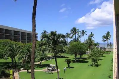 Image de Le meilleur des deux mondes endroit calme et vues Maui. Détendez-vous après une journée remplie de plaisir