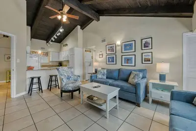 Image de Activités gratuites passeport plaisir! Animaux de compagnie acceptés, Chateau La Mer 15 E