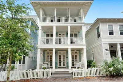 Image de Southern Comfort Belle 6br, 7 Bath Cottage Ă Seaside Proper