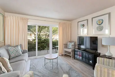 Image de Club de plage n ° 108 - rue Simons Island