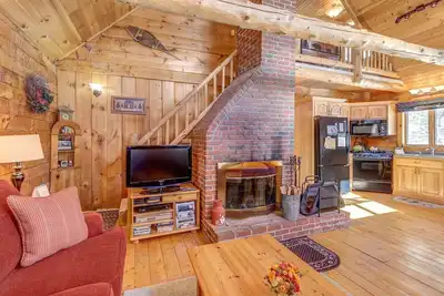 Image de Log home parfait pour une escapade familiale - 5 miles Ă Okemo Mtn Resort!