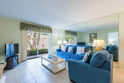 Image de Unité 354 - 2 Chambre 2 Salle de bain Bay Side Intérieur Condominium