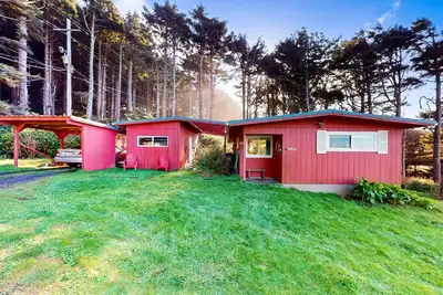 Image de cottage Dog-friendly w / vues panoramiques sur l'océan dans un quartier calme