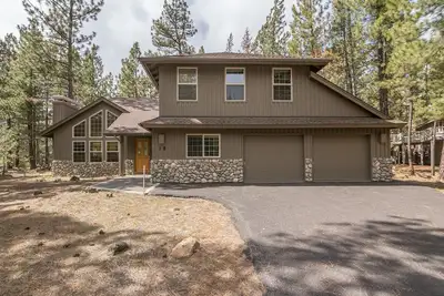 Image de Sunriver Favorite! Livres rapidement, appellent maintenant! 12 Illimité Sharc Passes, bain à remous