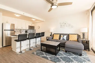 Image de Ocean View Condo à proximité des plages, des équipements impressionnants et une cuisine complète