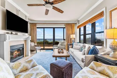 Image de Configuration de la plage gratuit! Gulf Front First Floor Condo! Machine à glaçons!