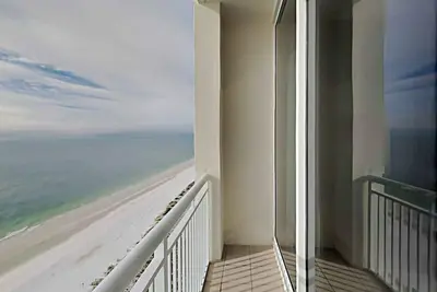 Image de Incroyable Penthouse au 17ème étage à la Perle de Navarre! ~ Vues magnifiques sur le golfe!