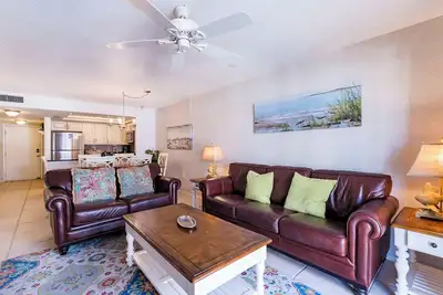 Image de Unité 334 - Mise à jour condo Bayside, à quelques pas de la baie et de la piscine