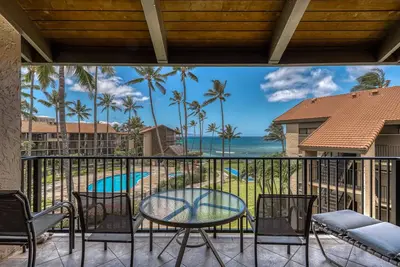 Image de Oceanfront condo w / vue sur l'océan, piscine partagée, bain à remous et plus - accès facile à la plage