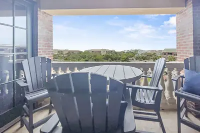 Image de TheFlipside30a, vue sur le golfe, piscine communautaire chauffée, service de tram gratuit!