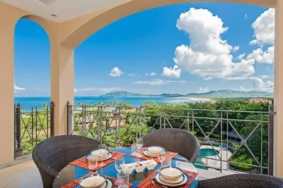 Image de Superbe Penthouse en ville, vue sur l'océan, jacuzzi privé et balcons