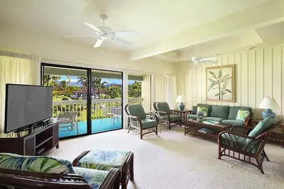 Image de Poipu Logement spacieux jusqu'à six vacanciers \"A / C Bedrooms\" * Manualoha 805 *