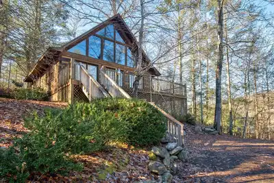 Image de Bear Cave Haus, 2 Chambres, Cheminée, Bain à remous, Billard, WiFi, 8 personnes