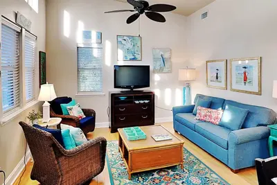 Image de Perfect Home pour les couples et les petites familles et à quelques 3. 25 blocs de la plage