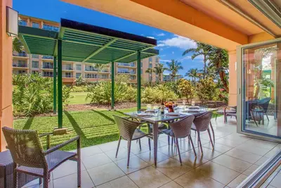 Image de Maui Resort Rentals: Honua Kai Konea 145, intérieur du rez-de-chaussée amélioré, vaste pelouse, à quelques pas des piscines / de la plage / des barbecues!