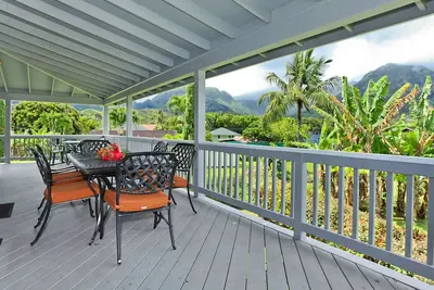 Image de Hale O'Kale: juste un bloc de Hanalei Bay!