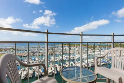 Image de Aloha Condos, Ilikai Marina, Condo 1286, Oceanfront, Ac