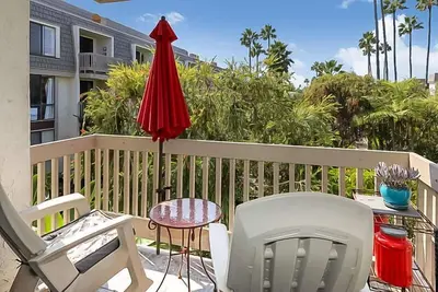 Image de Magnifique condo de jardin rénové, idéal pour les familles, B215 - Retraite sur le jardin