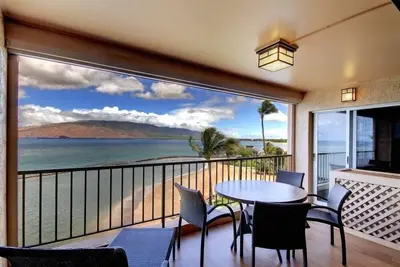 Image de Condo 3bd / 2ba rénové sur la plage - Début @ 499 $ 00 / nt - Menehune Shores # 510