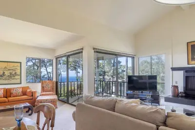 Image de Ocean Pines # 3 - Condo Pebble Beach - Dans la cime des arbres