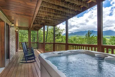 Image de Eagles Point Lodge, 4 chambres, 16 couchages, vue, accès à la piscine, salle de jeux