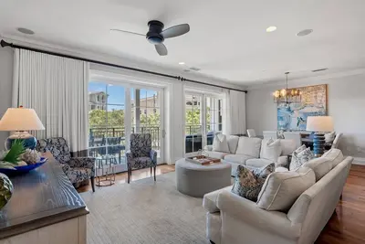 Image de 8377 County Highway 30a E Unit 203 by Royal Destinations ~ Piscine sur le toit ~