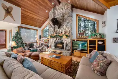 Image de Boulder Ridge Lodge Luxury Ski-in Accueil remous Breckenridge Location de vacances