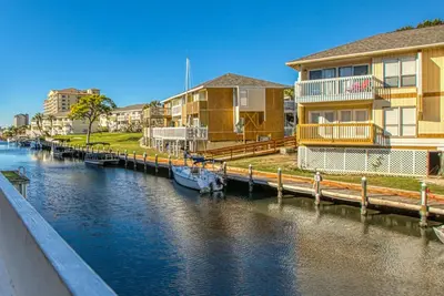 Image de Golf gratuit et activit��s! Sur le canal - Vues du port, Animaux acceptés, Bécasseau 4103