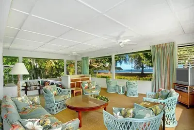 Image de Maison spacieuse en bord de mer de la baie de Hanalei