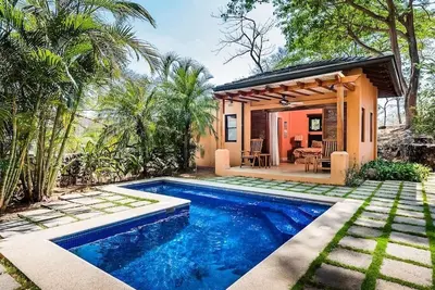 Image de Maison de 3br magnifique, facile à pied de deux plages, Langosta Beach Club Accès-col6