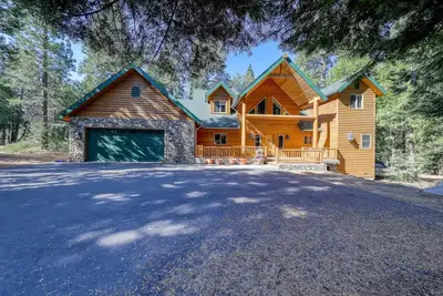 Image de Belle cabine familiale avec un emplacement idéal près du lac Shaver