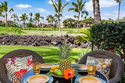 Image de Relaxant | Maison De Ville Calme Sur Le Parcours De Golf | Proche D'Une Baie. À Partir De 159 $ / nuit