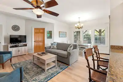 Image de Under The Boardwalk: condo Oceanside au premier étage avec privilèges Ymca.