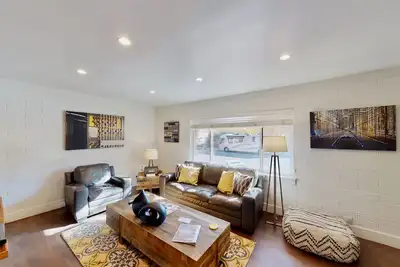 Image de Condo de luxe dans le centre-ville de Moab parfait pour tous les aventuriers
