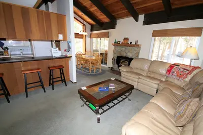 Image de Horizons 4 # 140 -1 chambre, 1 salle de bain plus loft! WiFi dans l'unité!