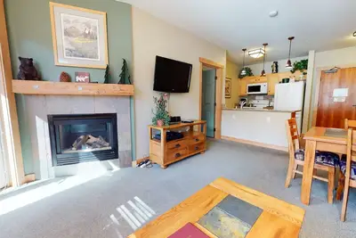 Image de Condo mis à jour au Sunstone Lodge! Grands équipements complexes!