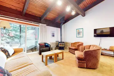 Image de Condo confortable, près de Vtt, près du village