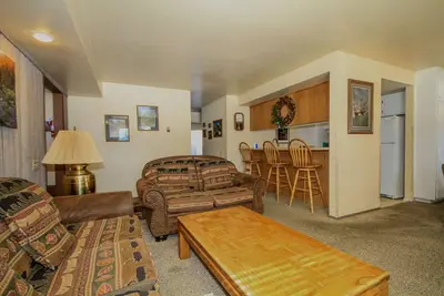 Image de Discovery 4 Unit # 125: 2 chambres et 2 salles de bains copropriété. WiFi sécurisé dans cette unité!