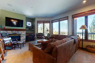 Image de Condo mis à jour avec laveuse / sécheuse privée