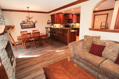 Image de Mammoth Ski et Racquet Club # 34 Deluxe Unit! 2 chambres à coucher, 2 salles de bain